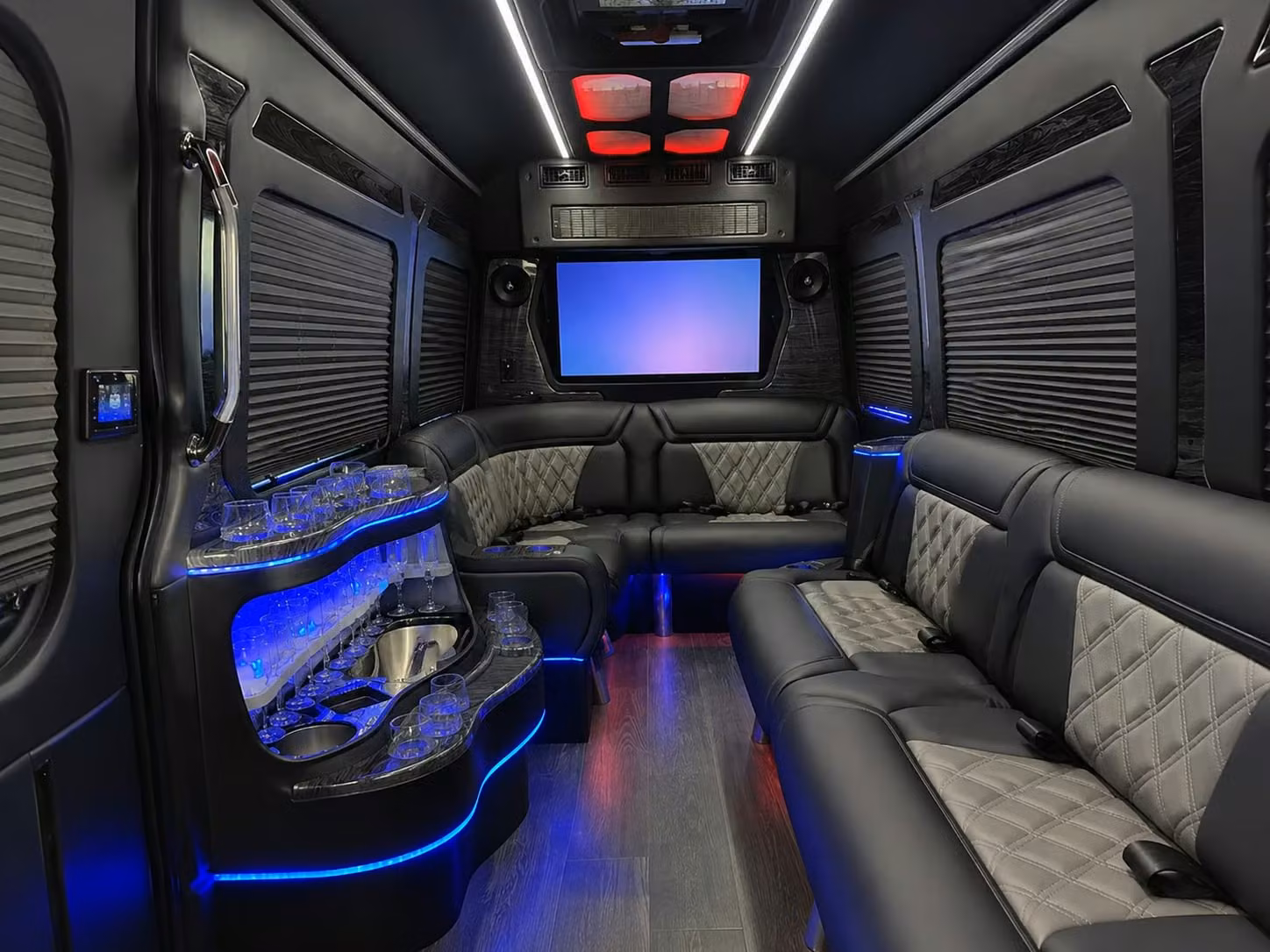 choose the right bus for columbus school field trips and youth group transportation